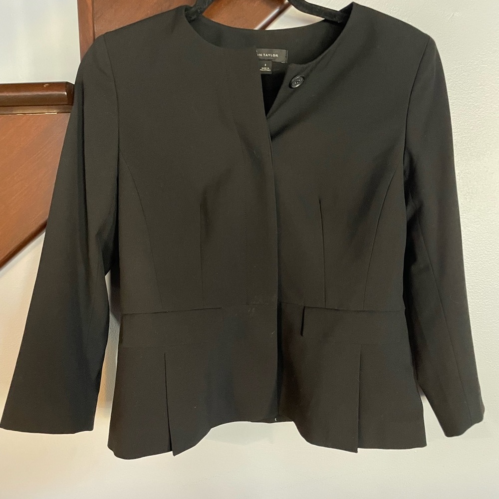 Ann Taylor peplum blazer black size 2
